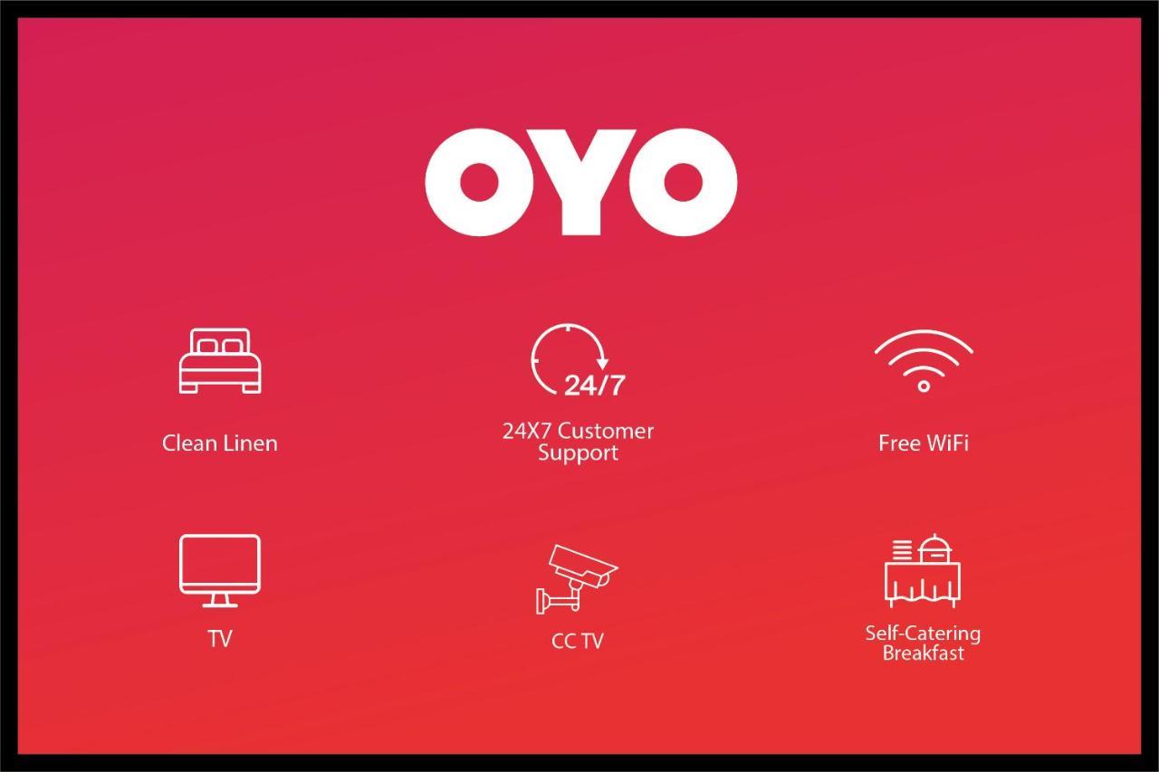 Oyo Flagship 37830 Hotel Aakar International Szatara Kültér fotó